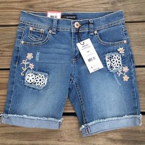 Cute Jean shorts kids size 10